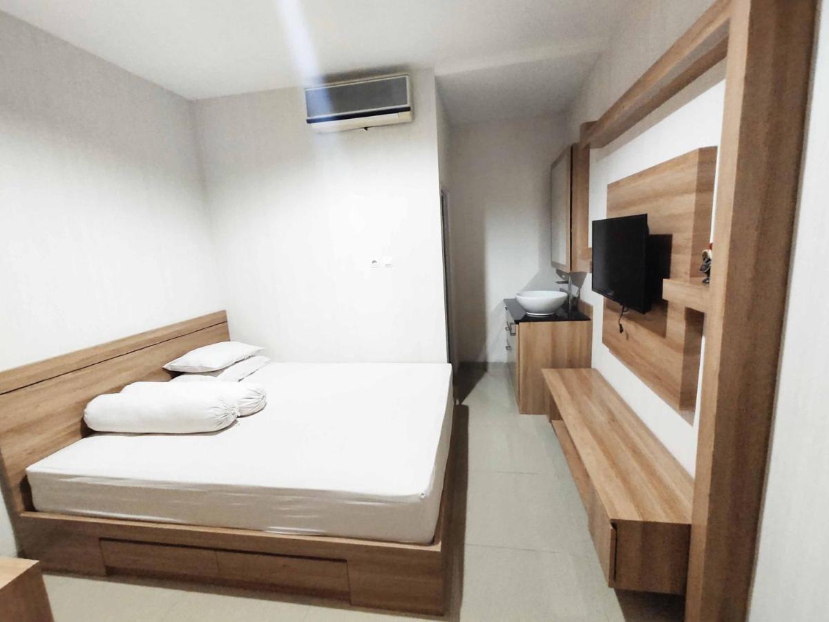 37 Guesthouse Jakarta Room photo